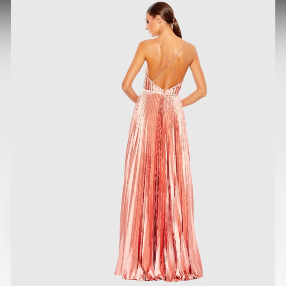 IEENA FOR MAC DUGGAL Plunge Neck Pleated Evening Rose Gold Pink Formal Gown - Picture 3 of 9